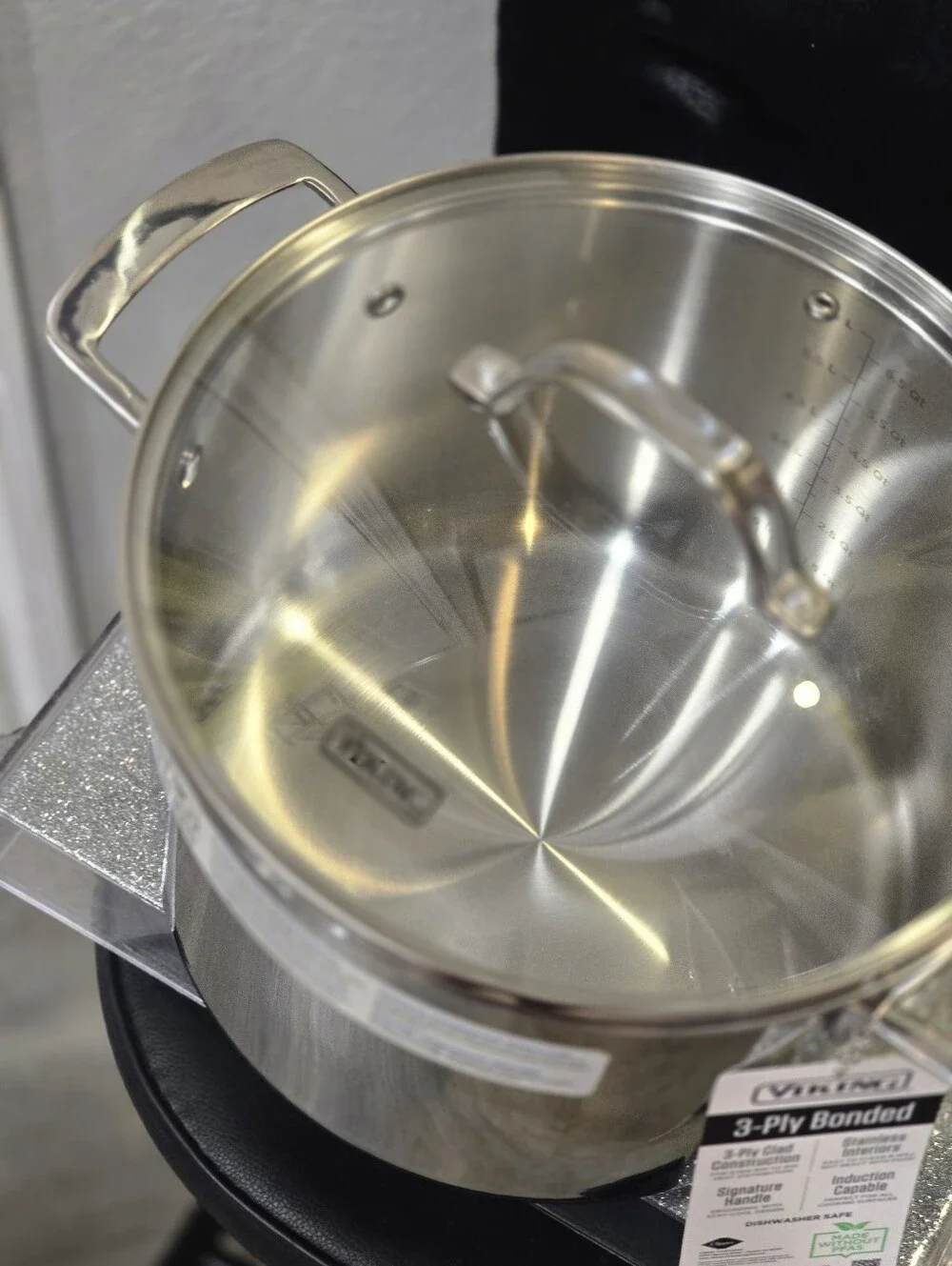 Viking 3-Ply Bonded Stainless Steel 8QT Stock Pot with Lid - Silver